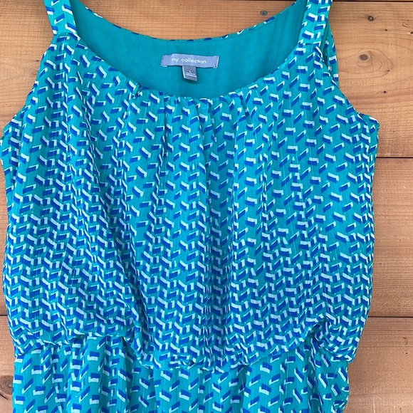 NY Collection blouson and tank style geometric print dress.  Size Large. - Picture 6 of 10